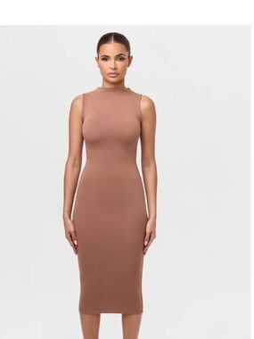 naked wardrobe burgundy dress Burgundy Outfit: Naked Wardrobe Skirt & Bodysuit Look